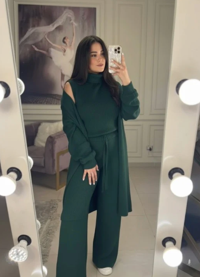 Winter Glam 3-Piece Fleece Outfit -